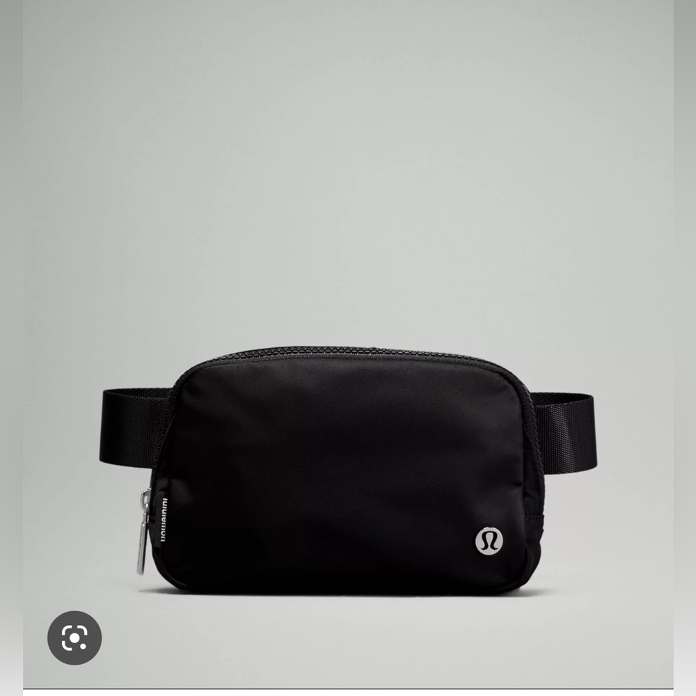 Lululemon everywhere belt bag - Black NWT